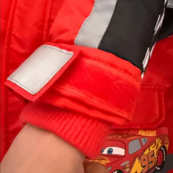 Disney Pixar Lightning McQueen hooded puffer jacket Size 5/6 - Picture 8 of 10